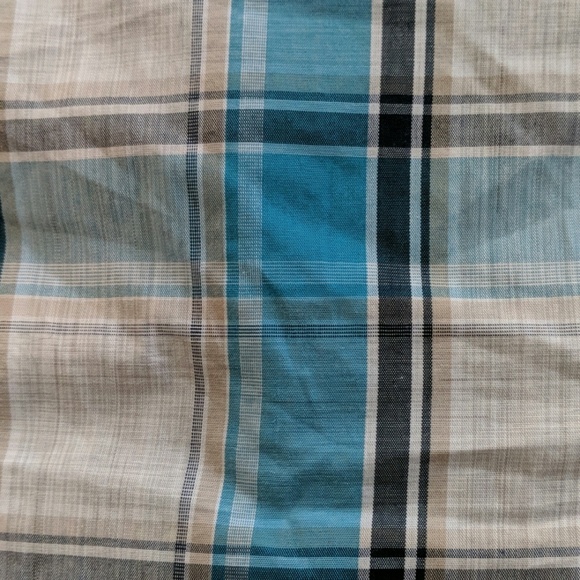 NWOT Van Heusen button up (slim fit) - Picture 3 of 4